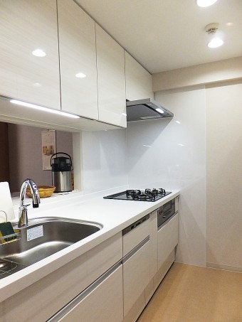 シンプルで清潔感のある水廻りに一新!明るく使いやすく シンプルで清潔感のある水廻りに一新!明るく使いやすく